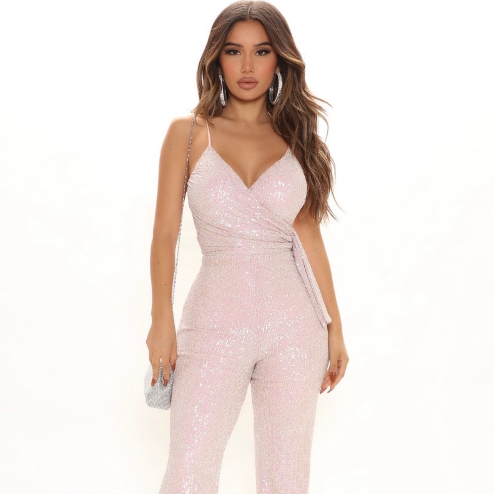 Stunning sequin jumpsuit. Loved item just wasn’t for me